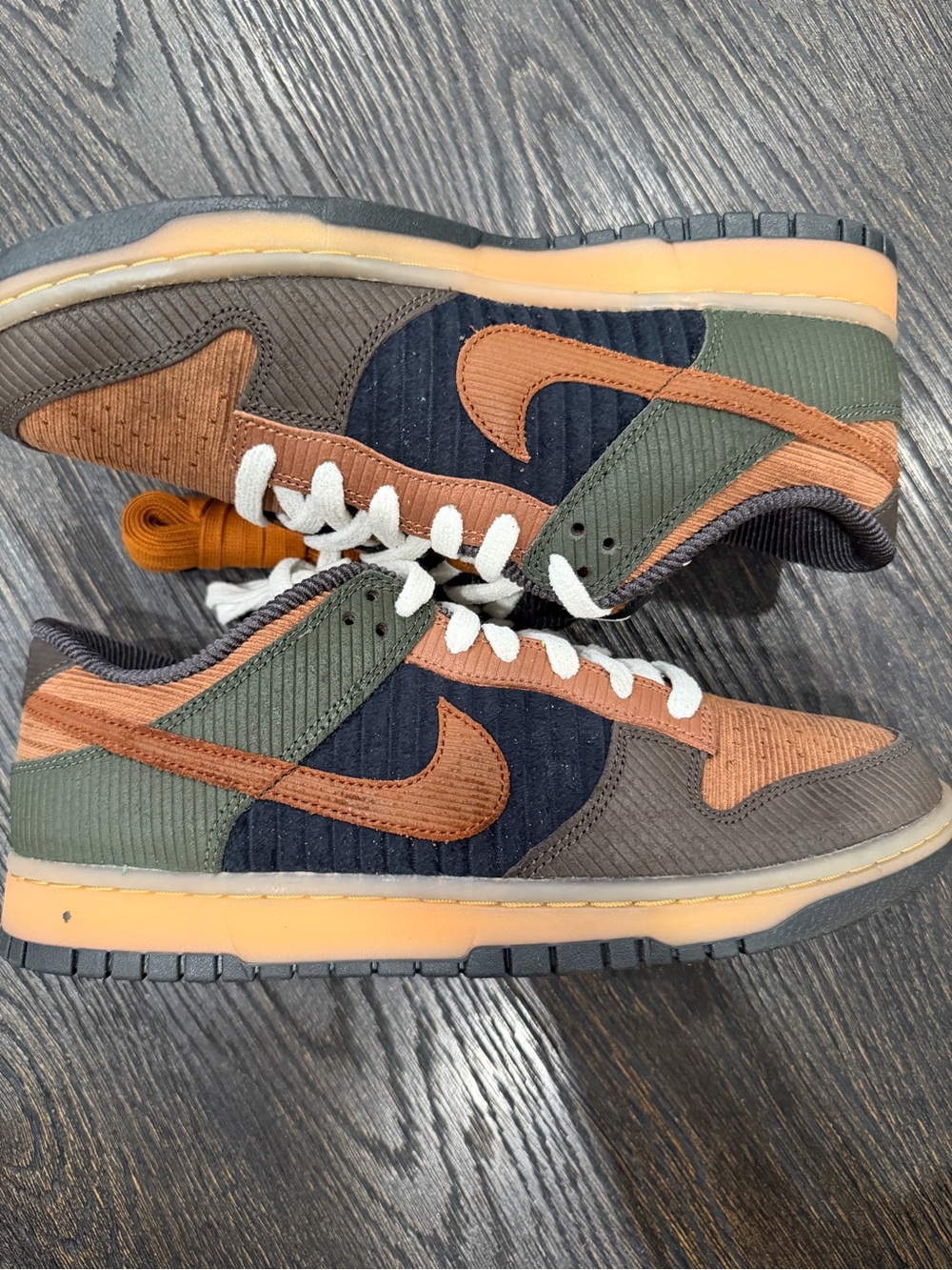 Nike Dunk Low Retro Premium Light British Tan Cinnamon men’s size 9.5